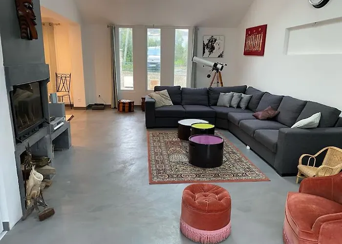 Maison Confortable Pour 10 Personnes Avec Jacuzzi Villa